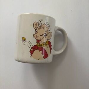 Elsie the Cow vintage coffee cup.